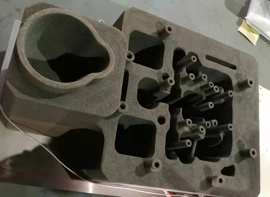 3D printed sand mould and cores for a cylinder head